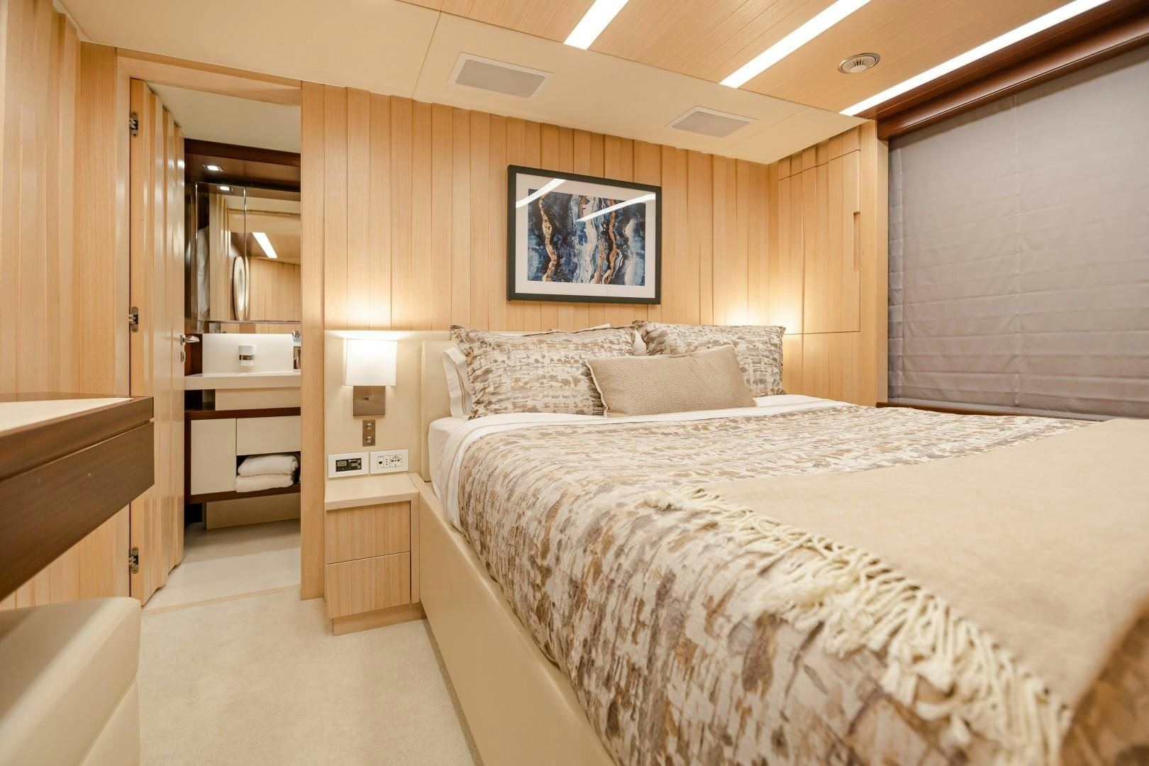 a bed in a hotel room aboard DYLAN ANNE Yacht for Sale