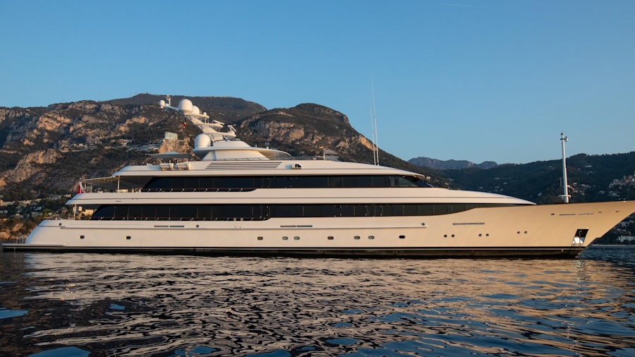 DRIZZLE Yacht DRIZZLE Yacht