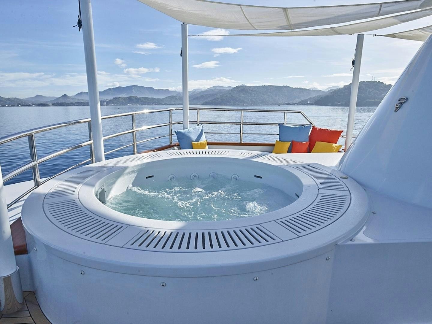 a white pool on a boat aboard ALAIA Yacht for Sale