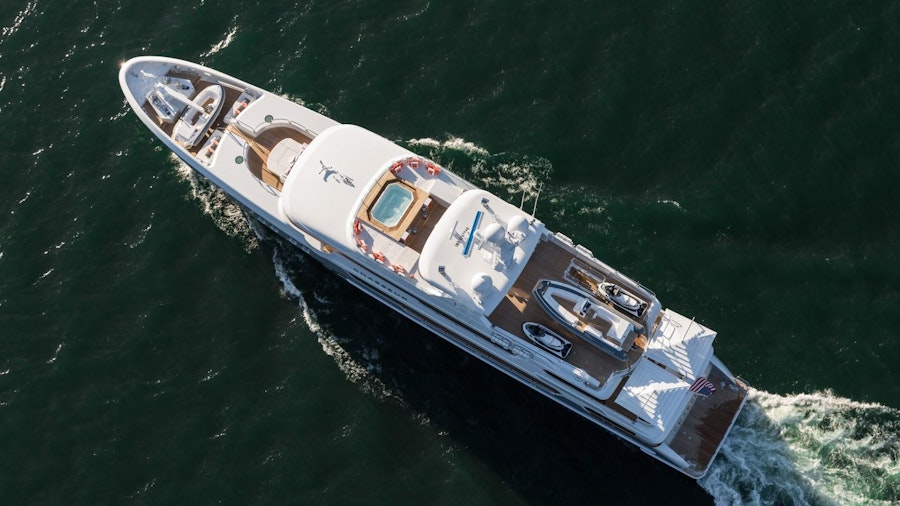 CHASSEUR Yacht CHASSEUR Yacht