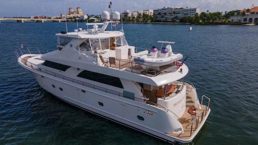 Private Island Yacht Private Island Yacht