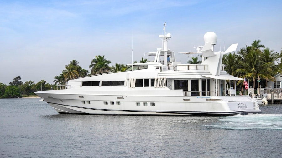 HIGHLINE Yacht HIGHLINE Yacht