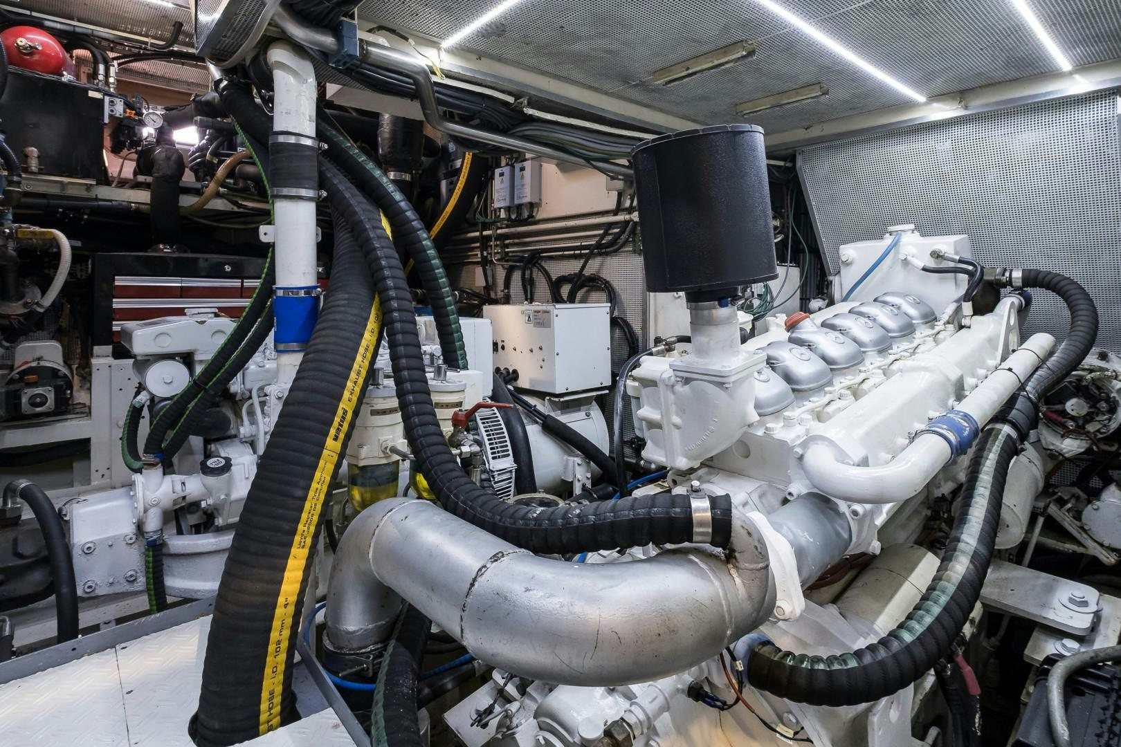 a machine with a large metal pipe aboard ARQUIMEDES Yacht for Sale