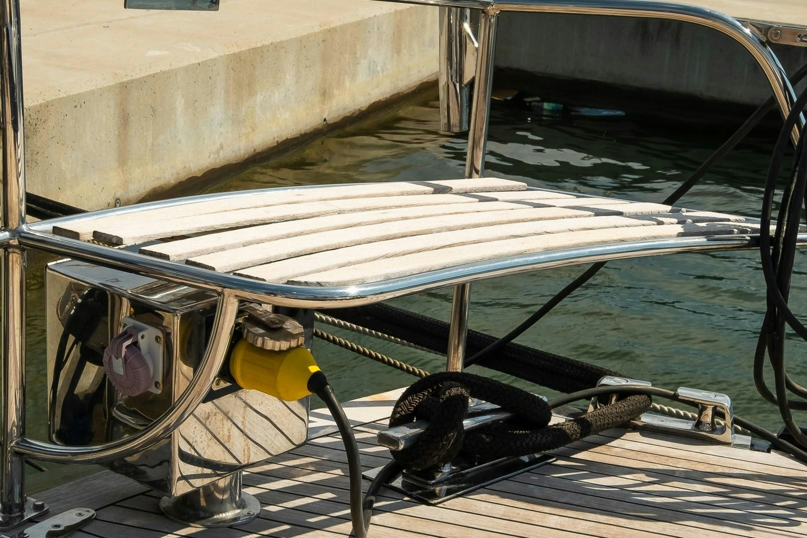a boat with wires aboard ARQUIMEDES Yacht for Sale