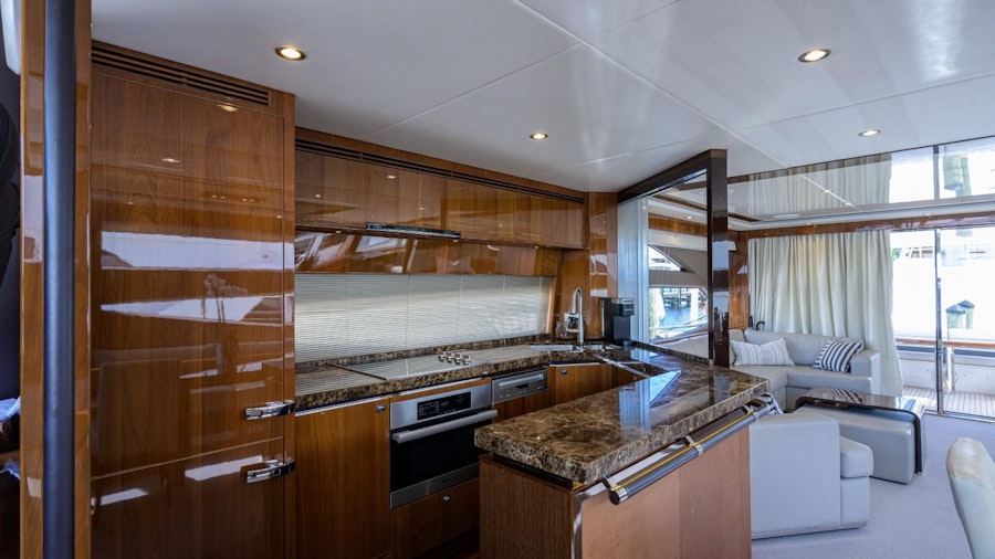 Where House Yacht Where House Yacht