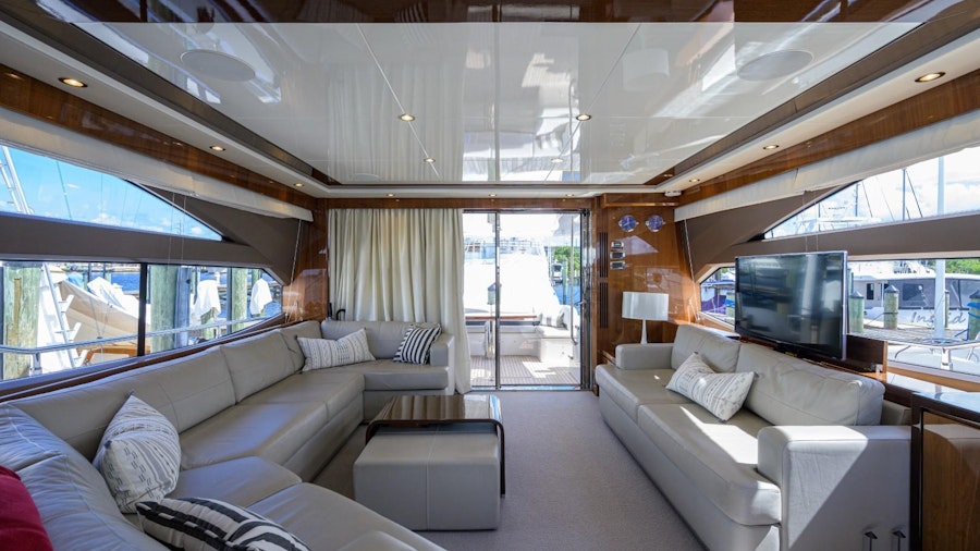 Where House Yacht Where House Yacht