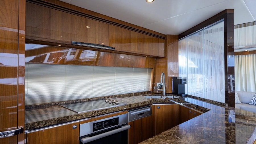 Where House Yacht Where House Yacht