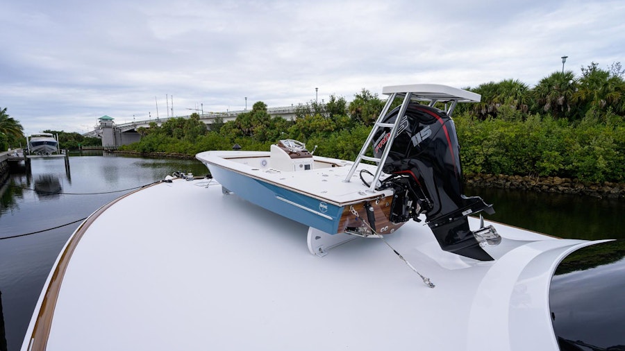 Renegade Yacht Renegade Yacht