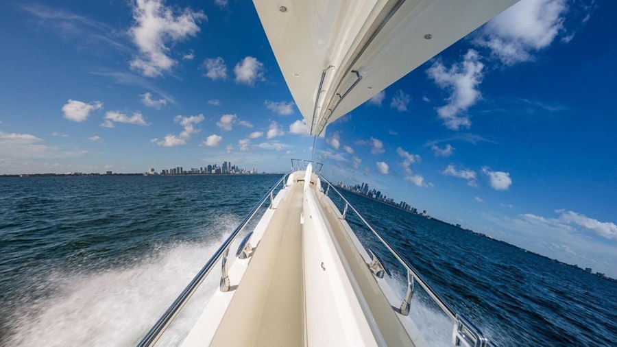 Helloooo Yacht Helloooo Yacht