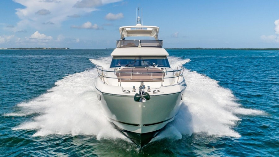 Helloooo Yacht Helloooo Yacht
