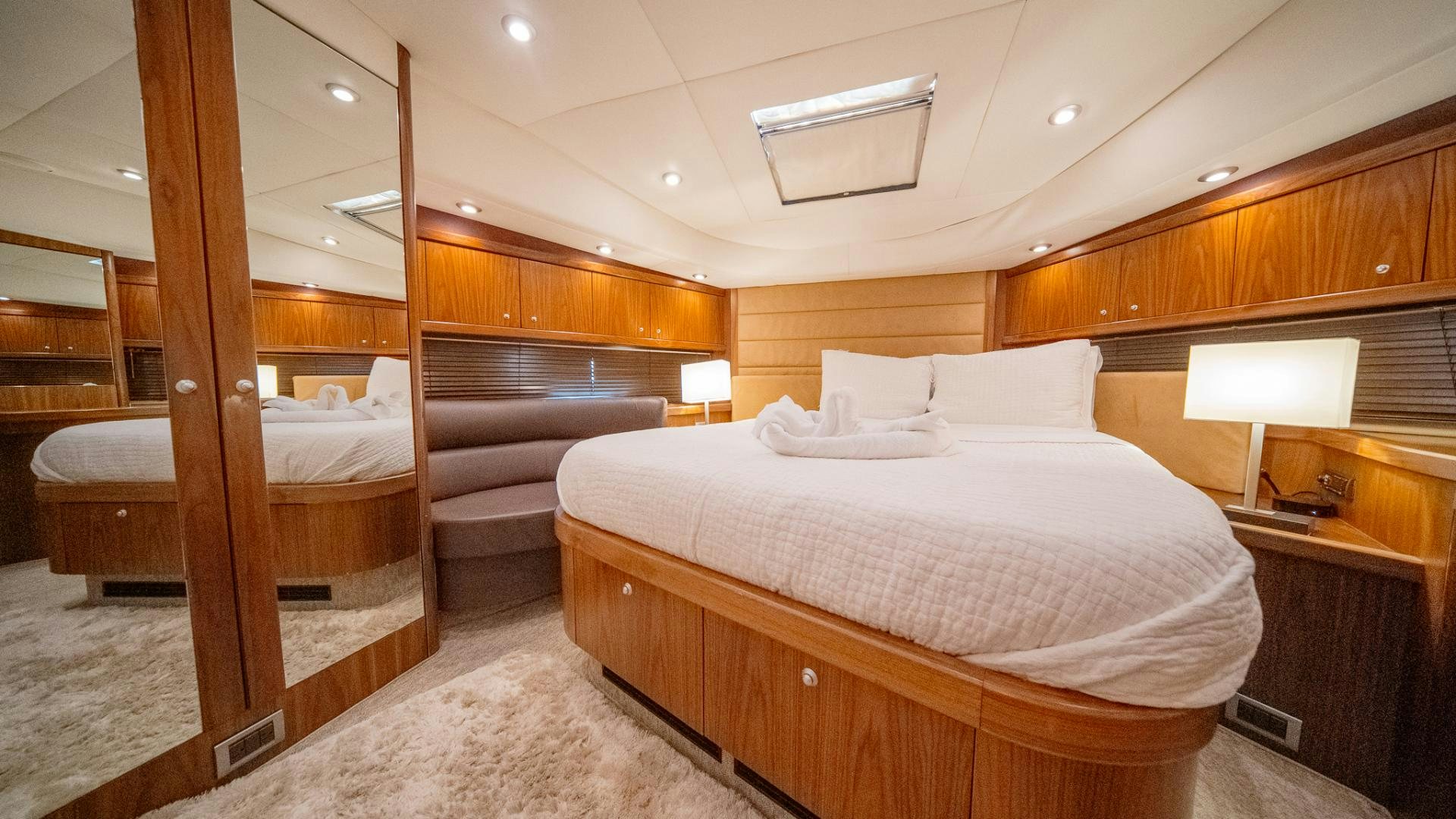 a room with a bed and a desk aboard GOOD LACK Yacht for Sale
