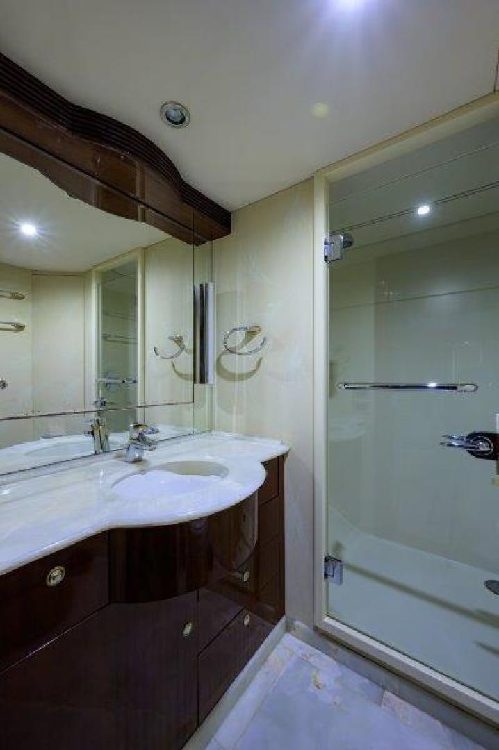 a bathroom with two sinks aboard VIRGINIA SEA Yacht for Sale