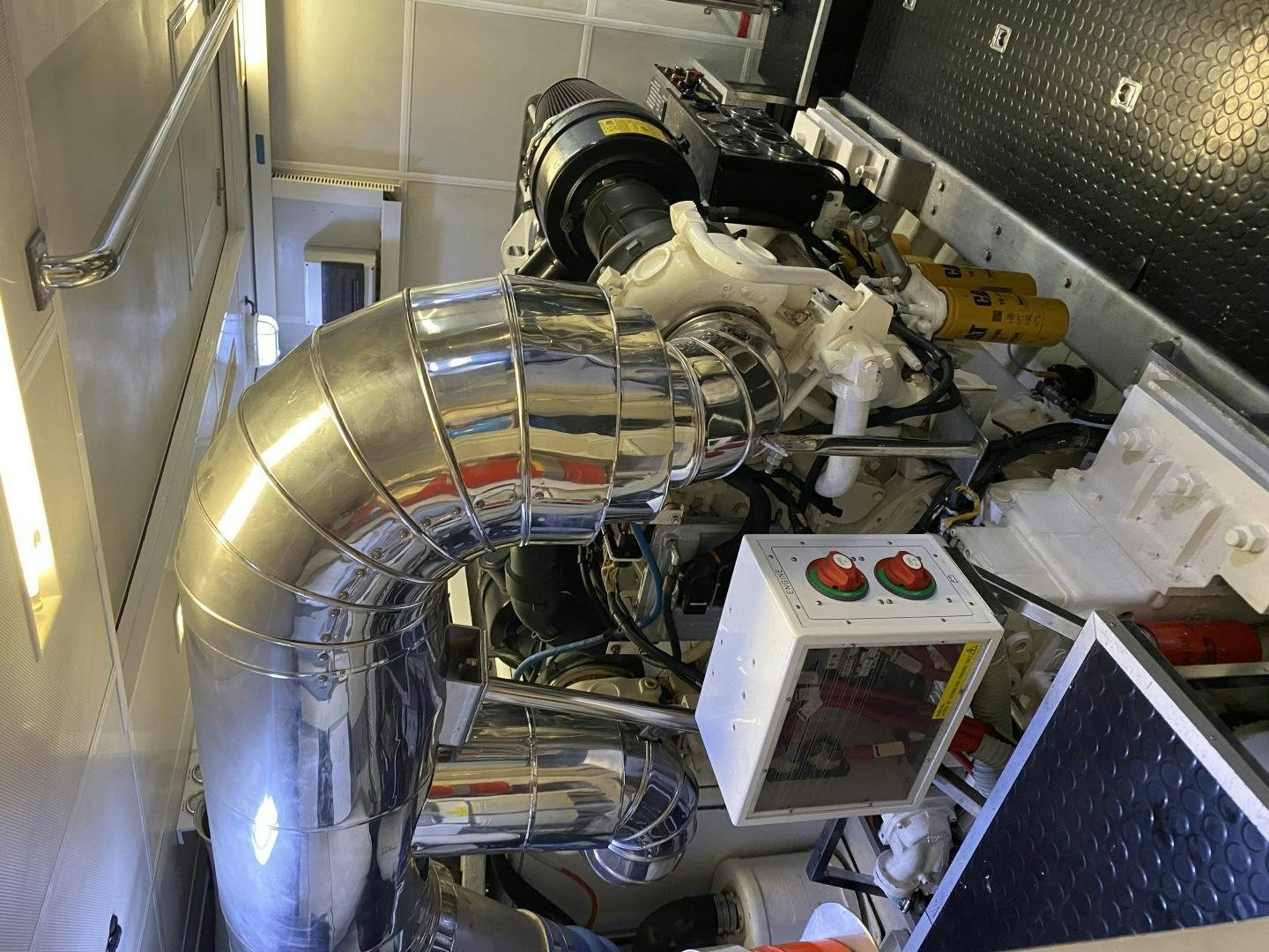 a machine with a large metal cylinder aboard VIAGGIO Yacht for Sale