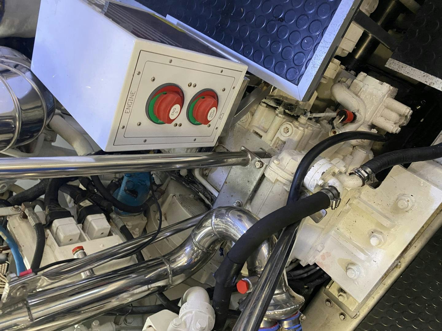 a machine with a screen aboard VIAGGIO Yacht for Sale