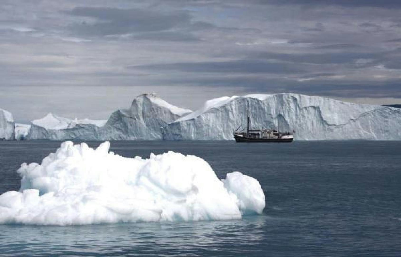 a boat in the water aboard WANDERBIRD Yacht for Sale