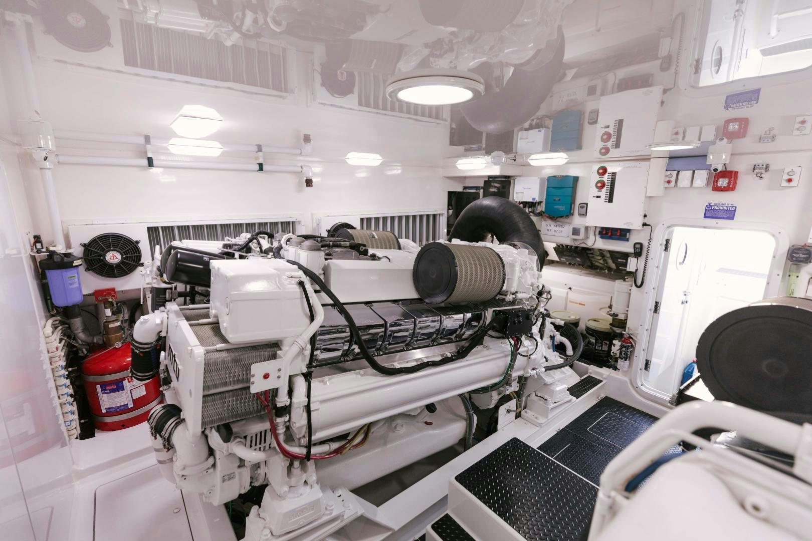 a room with a large white machine aboard SALTY K Yacht for Sale