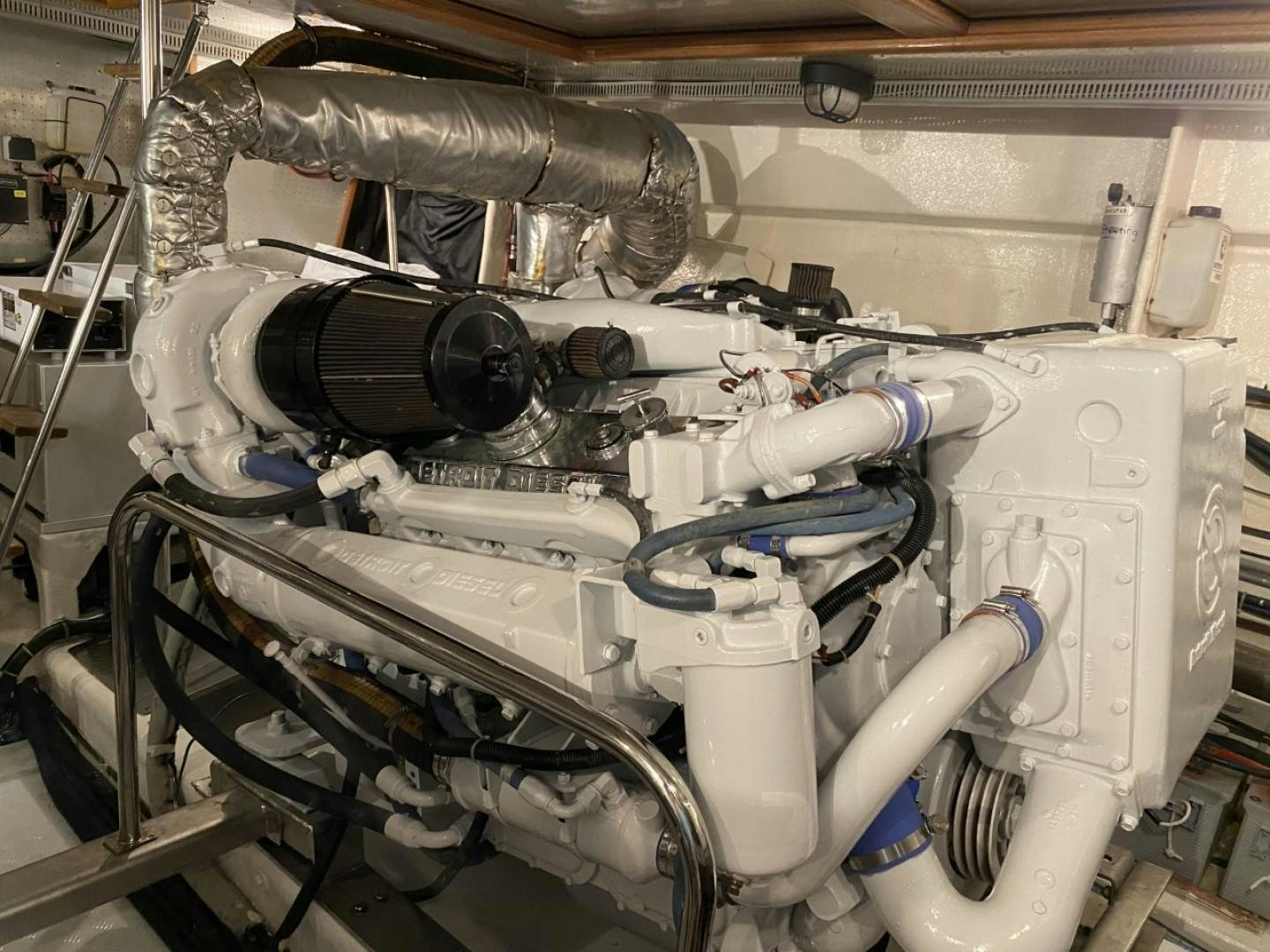 a machine with a large metal pipe aboard Applaus Yacht for Sale