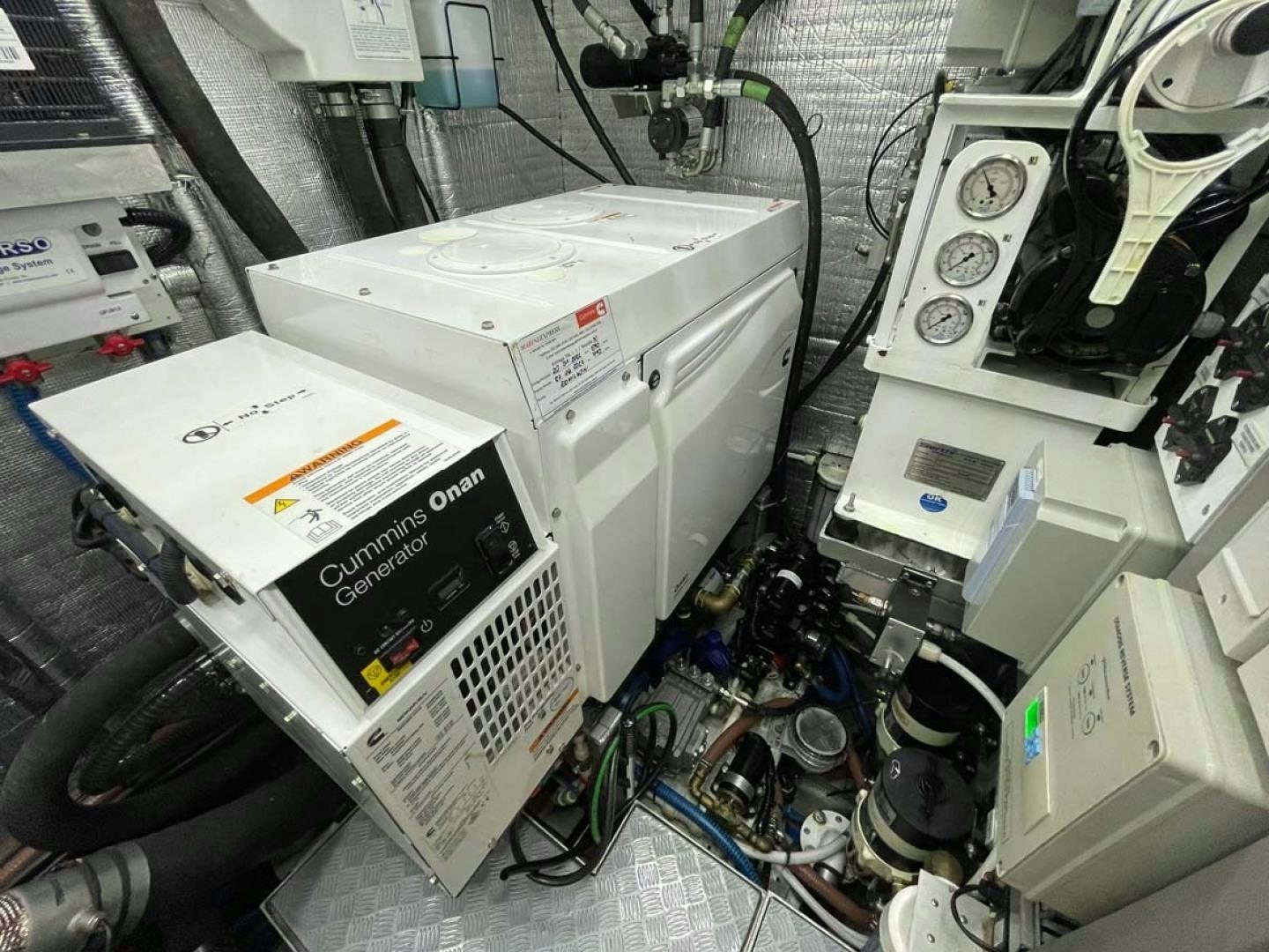 a machine with a box on the top aboard LAS BRISAS Yacht for Sale