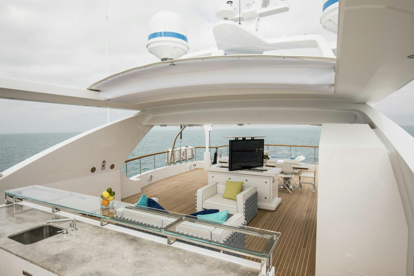 a white room with a ceiling fan and a white ceiling aboard JODI ANN Yacht for Sale