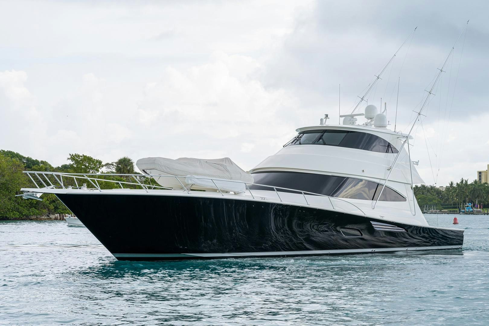 a boat on the water aboard SET IN MY WAVES Yacht for Sale