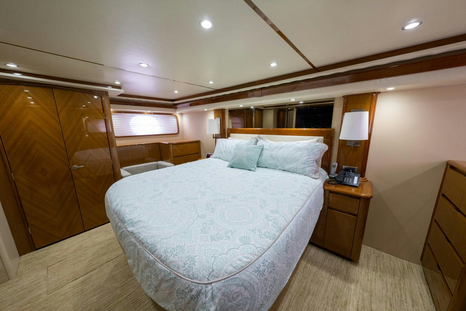 a bed in a hotel room aboard MM CRICKET Yacht for Sale
