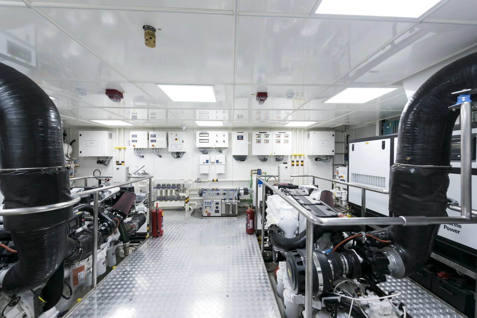 a room with machines aboard ALFRESCO 125 Yacht for Sale