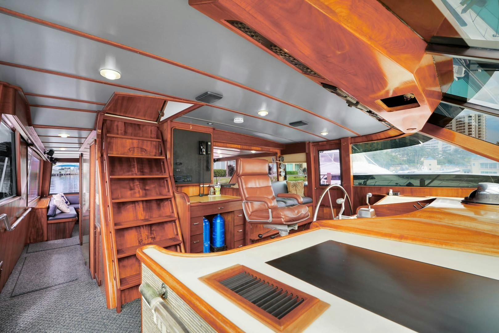 inside of a boat aboard STEALIN TIME Yacht for Sale