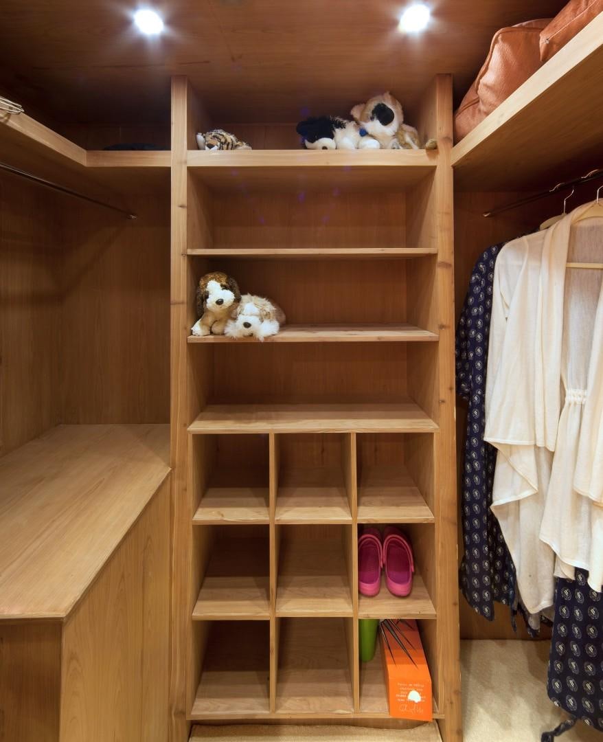 a shelf with a shelf aboard ADVENTURE US II Yacht for Sale