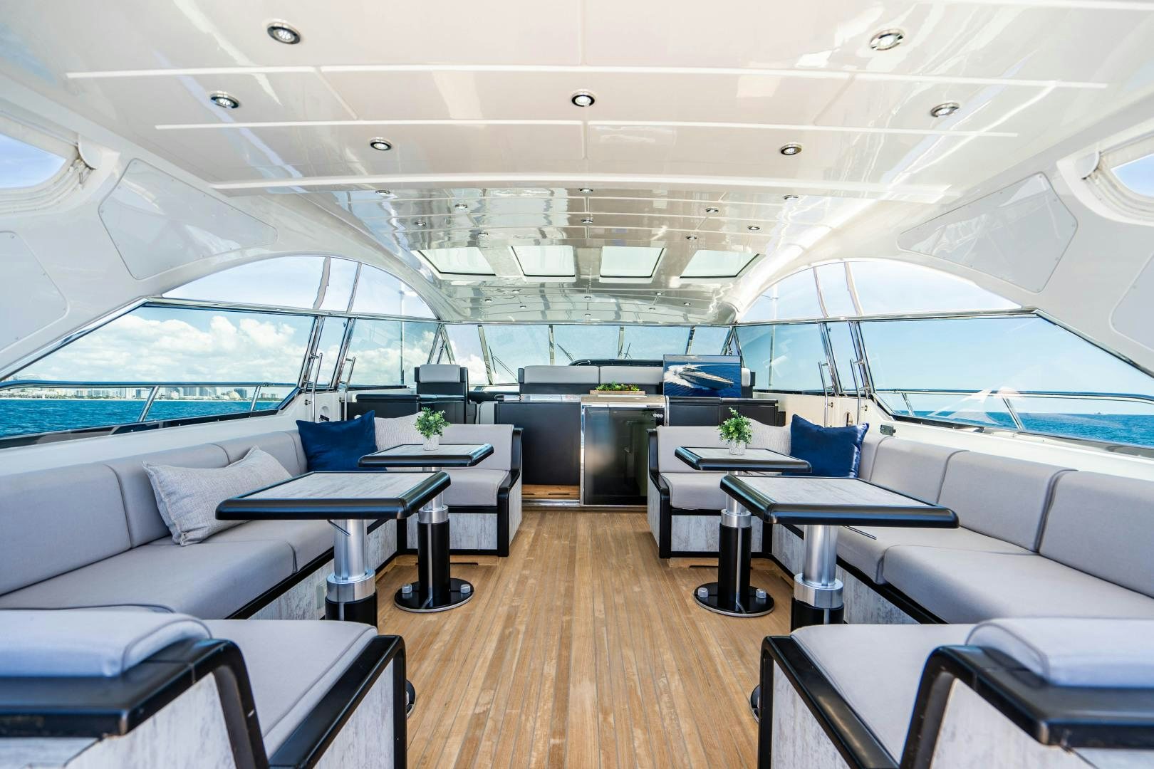 inside of a boat aboard IV GIOCARE Yacht for Sale