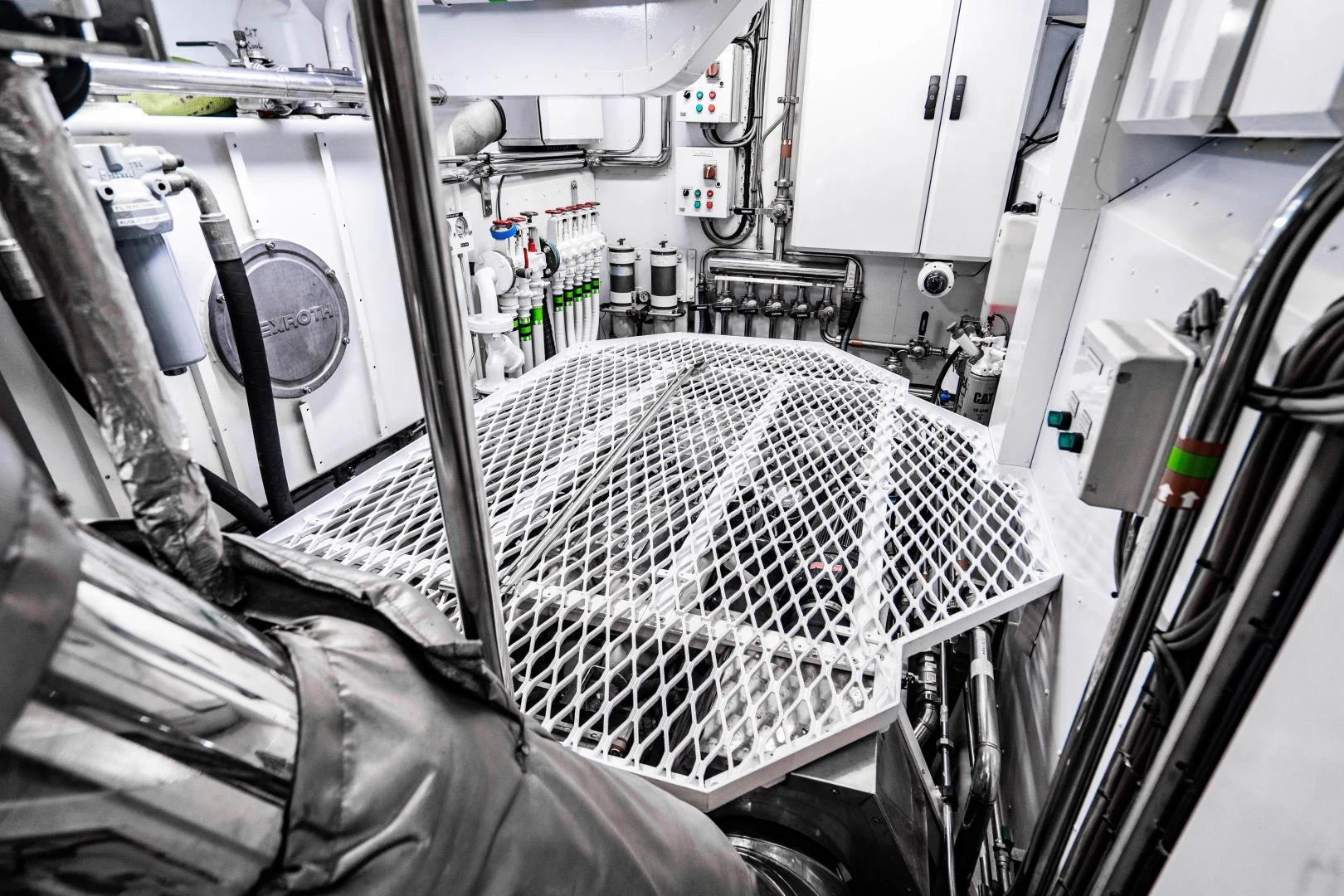 a machine with a basket aboard MY SPIRIT Yacht for Sale