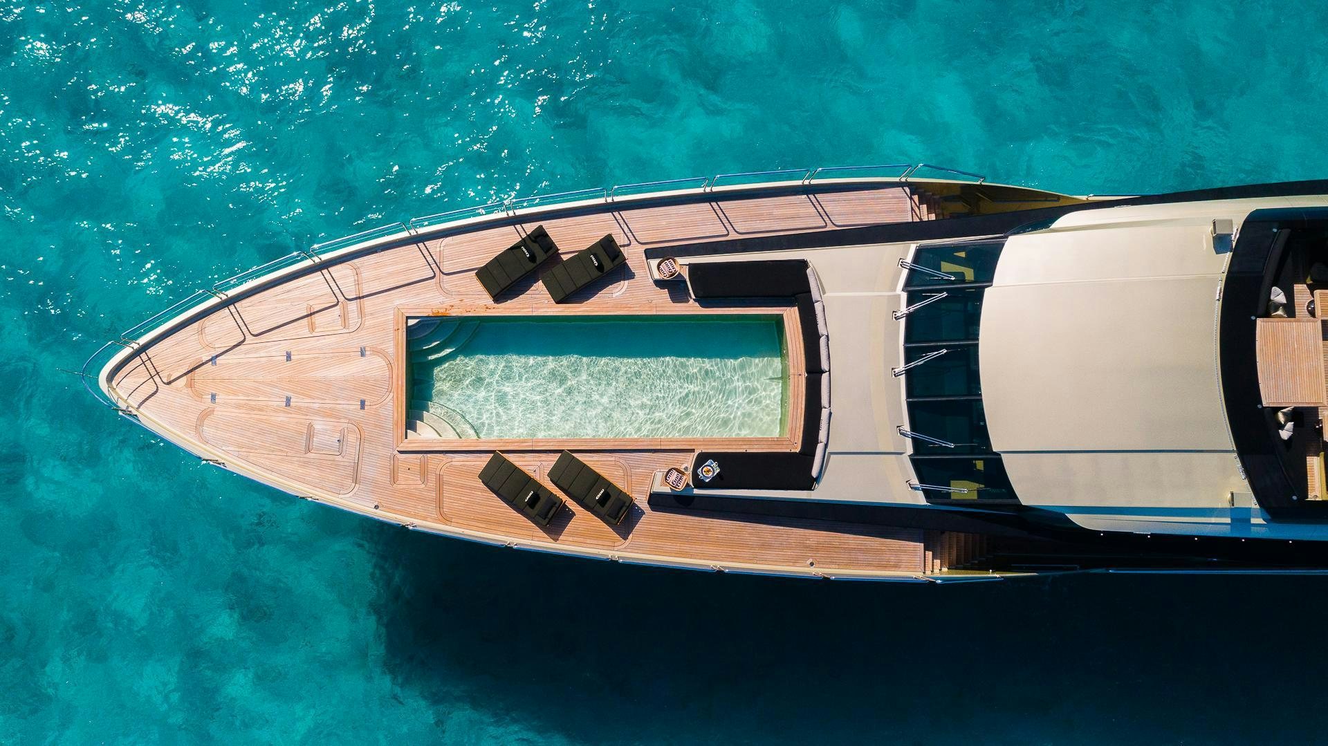 a screenshot of a video game aboard DB9 Yacht for Sale