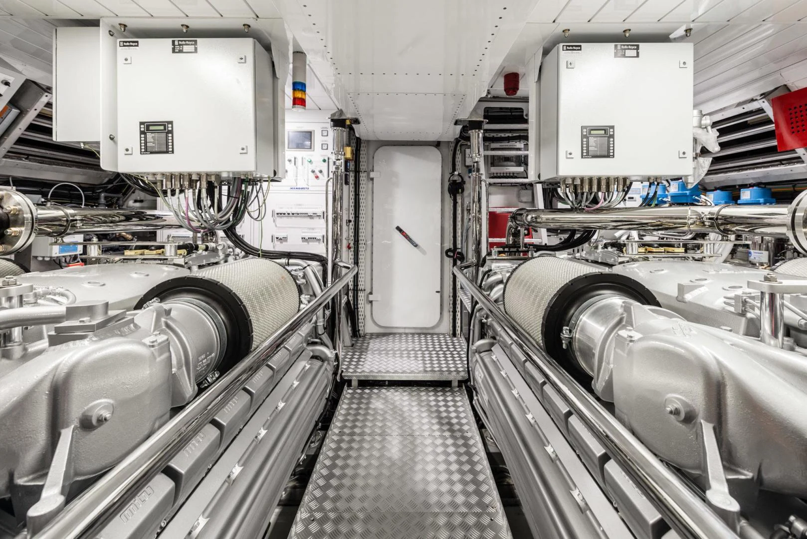 a room with machinery aboard WINGS SPREAD Yacht for Sale