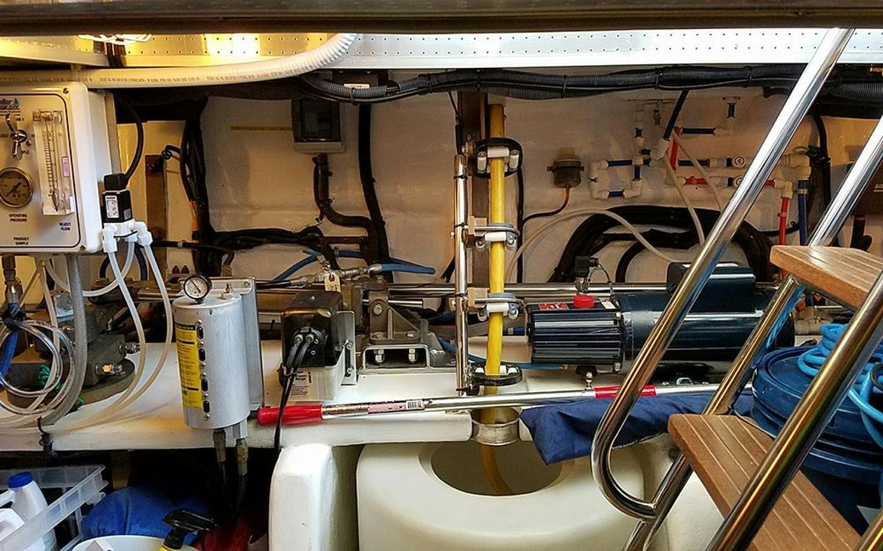 a machine in a factory aboard GOWIN PLACES IV Yacht for Sale