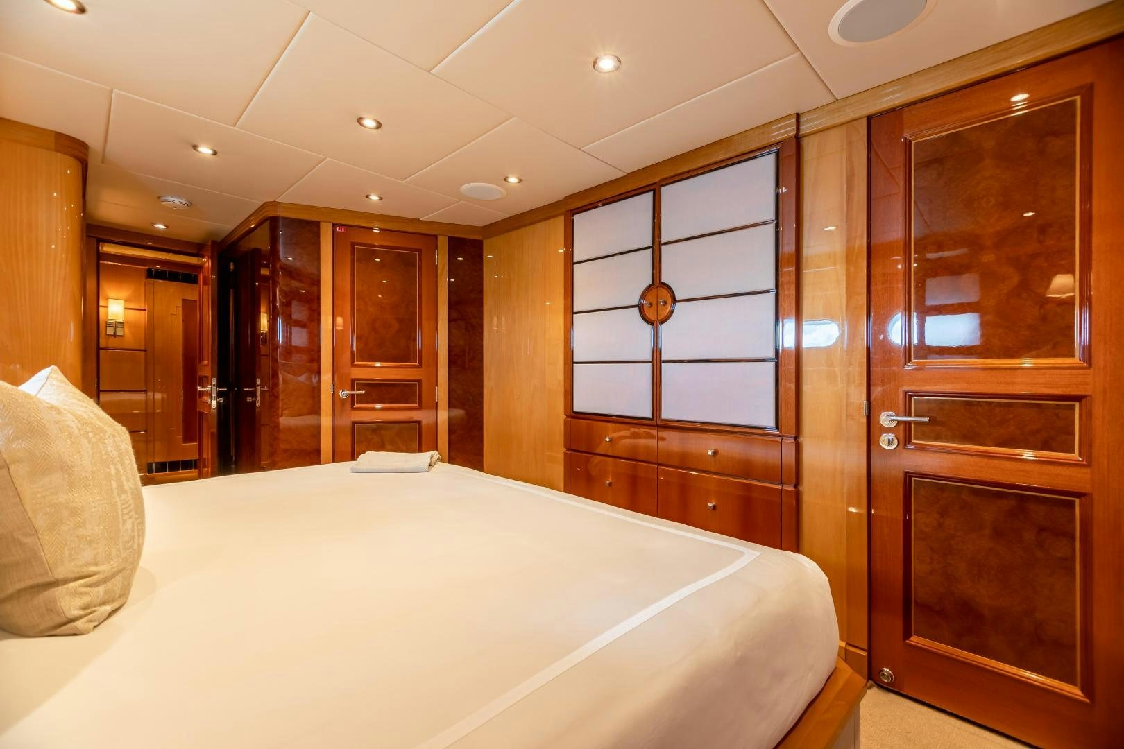 a large hotel room with a bed aboard IMPROMPTU Yacht for Sale