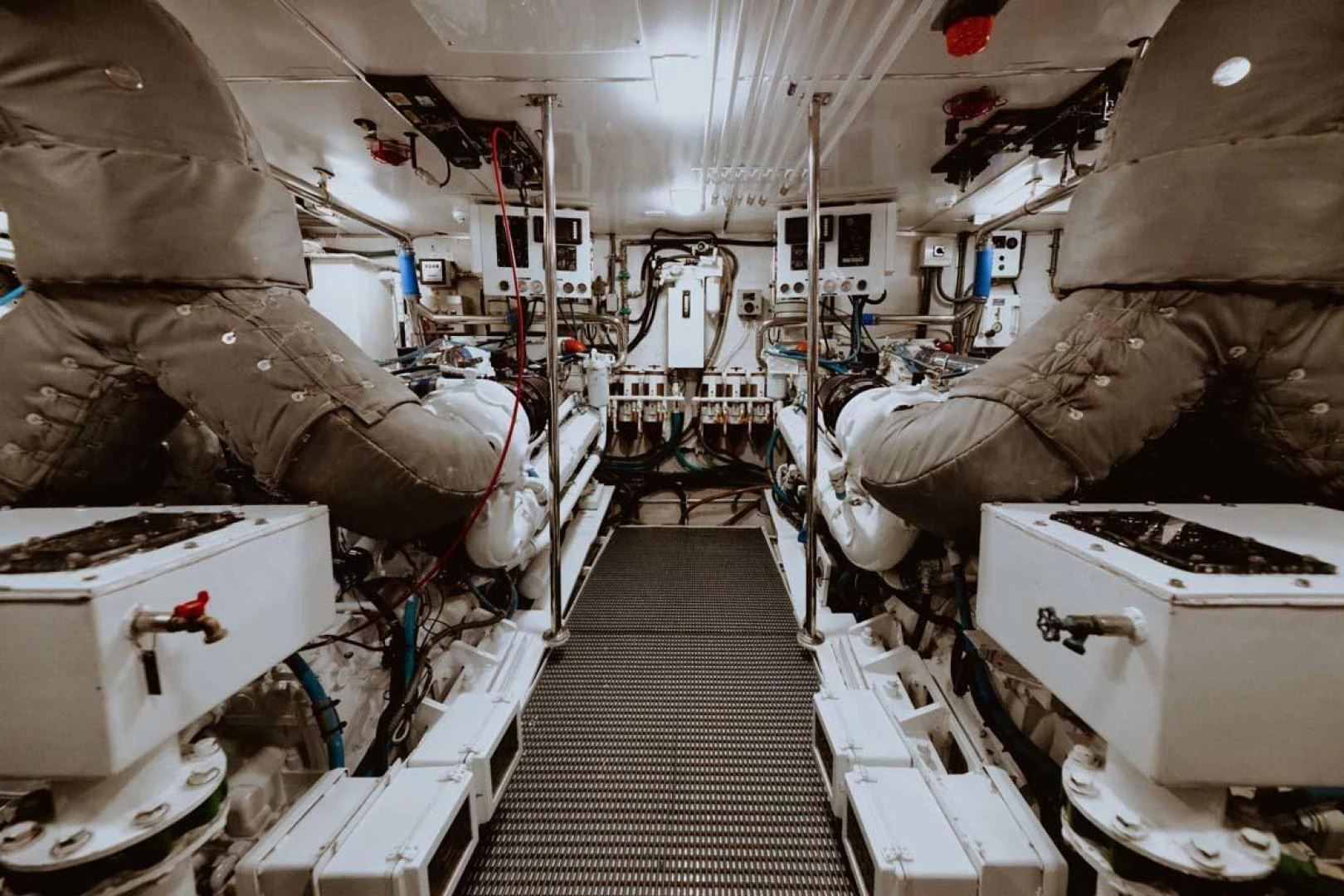 a room with several tanks aboard SUP Yacht for Sale