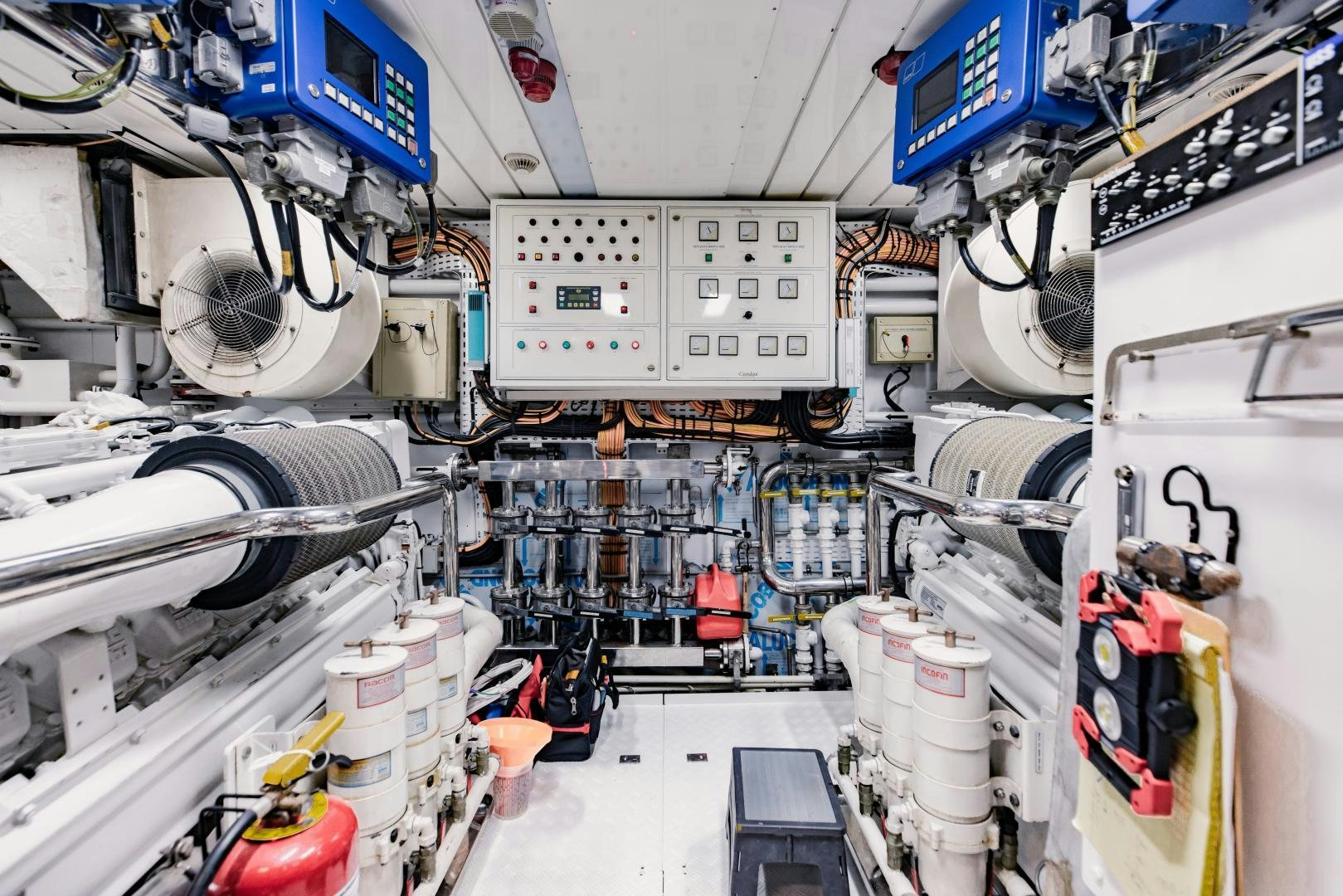 diagram aboard MAMMA MIA Yacht for Sale