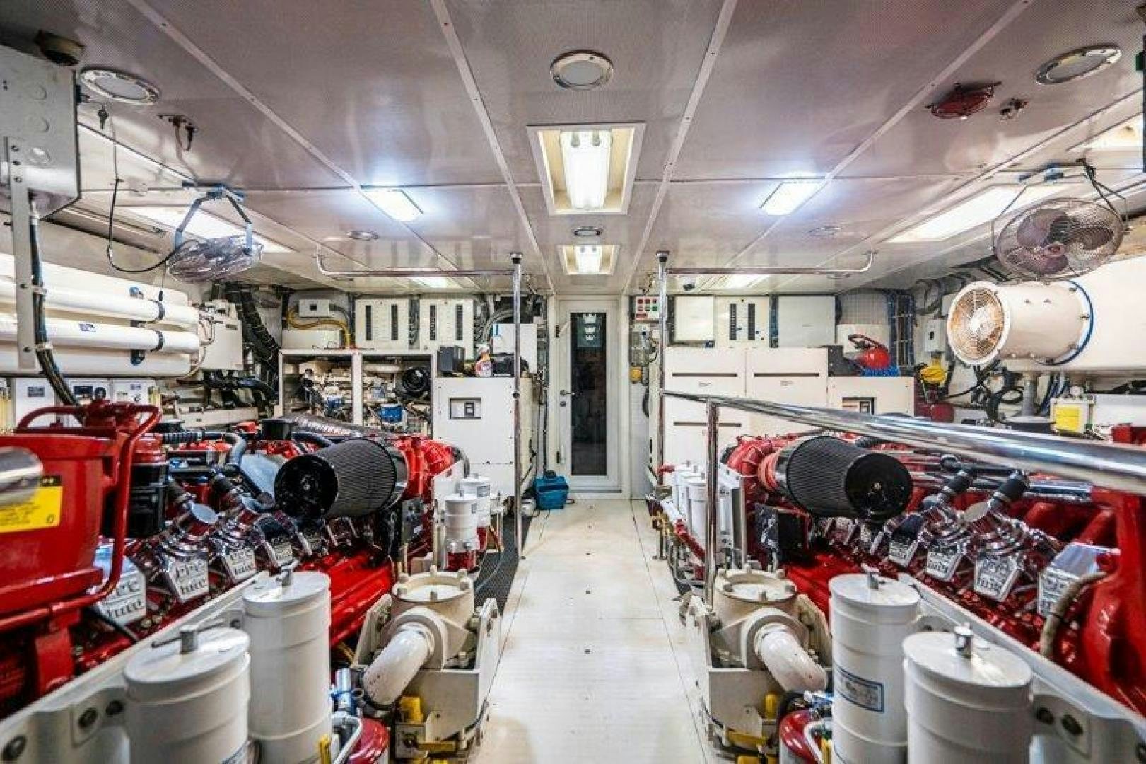 a room full of junk aboard TIE BREAKER Yacht for Sale