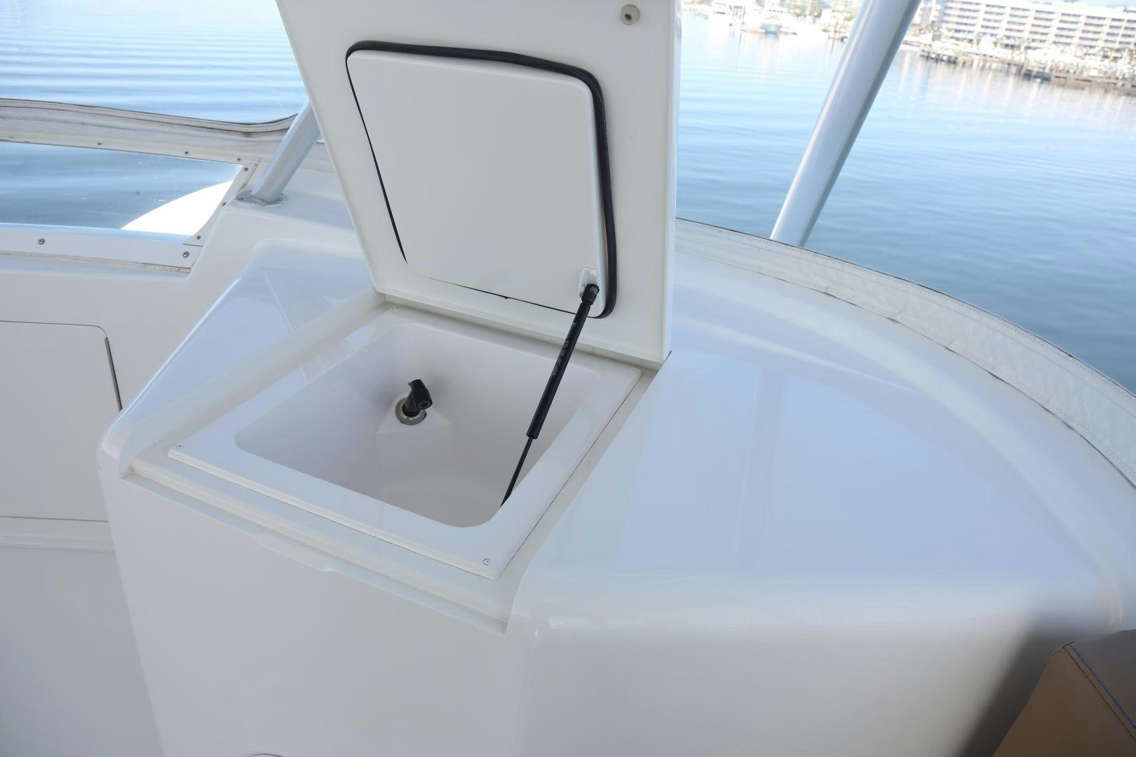a white sink in a room aboard LUCILLE Yacht for Sale