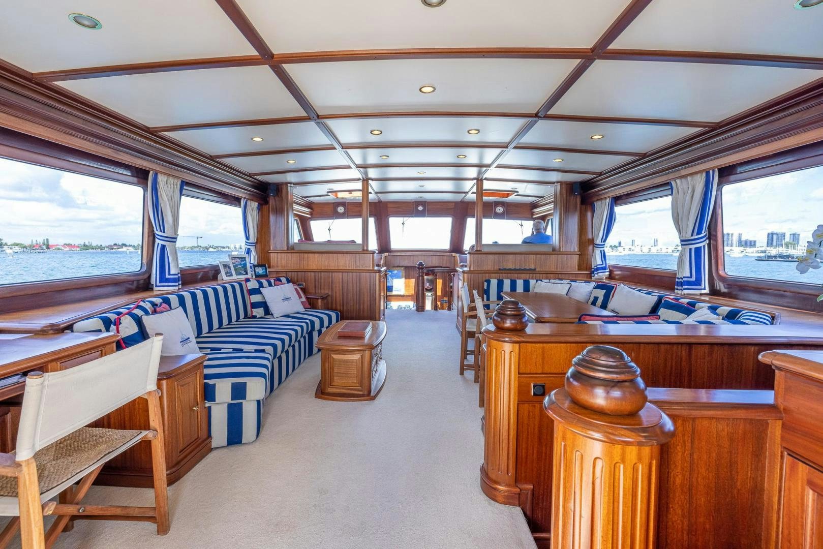 inside of a boat aboard ESSENCE OF CAYMAN Yacht for Sale
