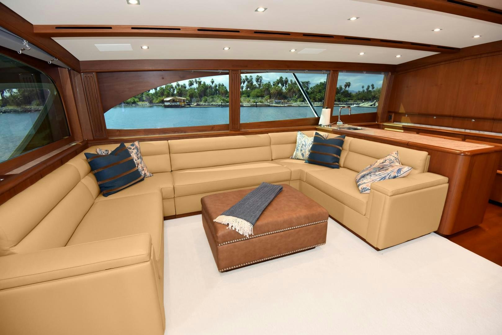 a living room with a couch and a tv aboard MY LYNN Yacht for Sale
