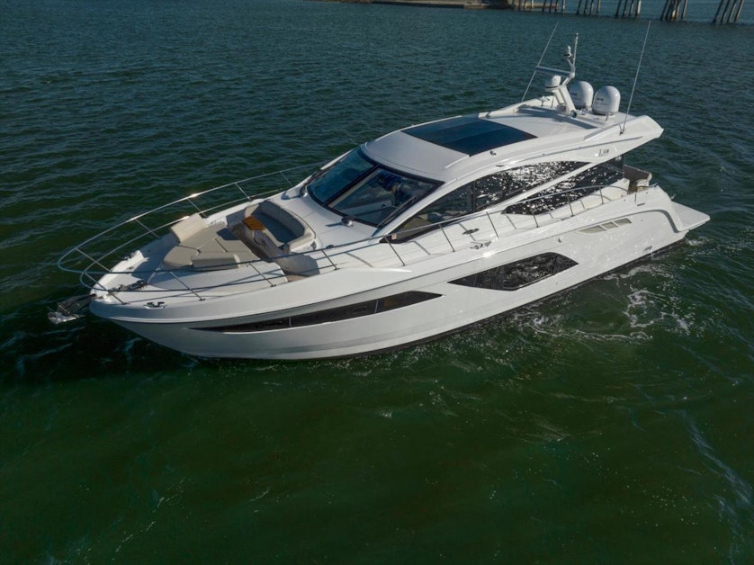 DAY LATE DOLLAR SHORT V Yacht for Sale in Clearwater | 55' (16.76m ...