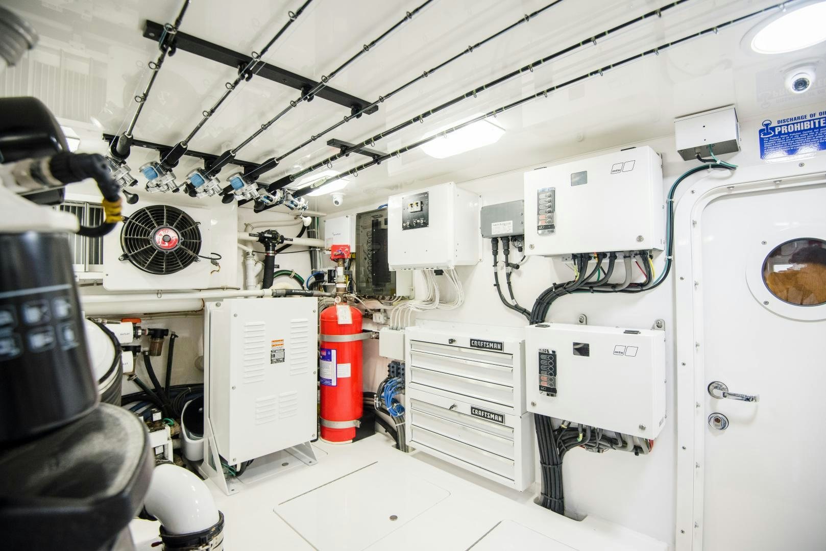 a room with white machines aboard C STUDENT Yacht for Sale