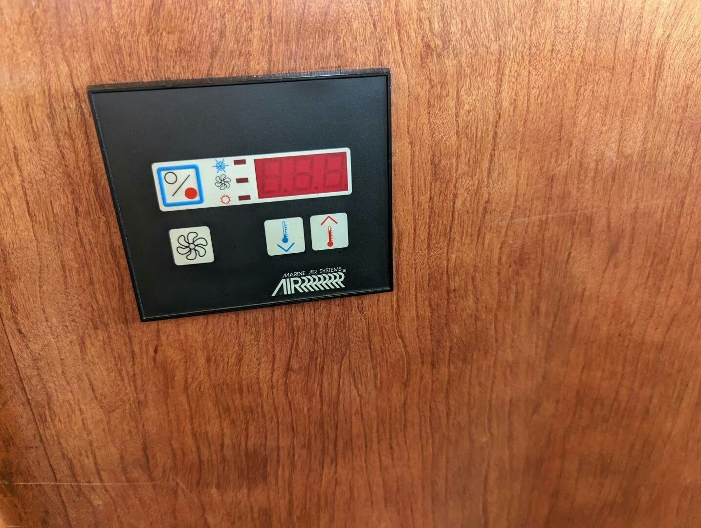 graphical user interface aboard ISABELLA Yacht for Sale