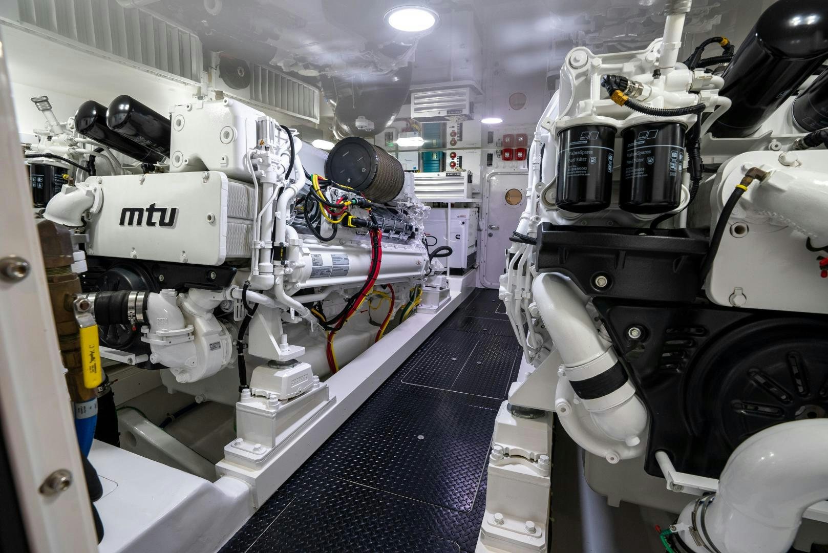 a large machine with many tubes aboard Leslie Ann Yacht for Sale