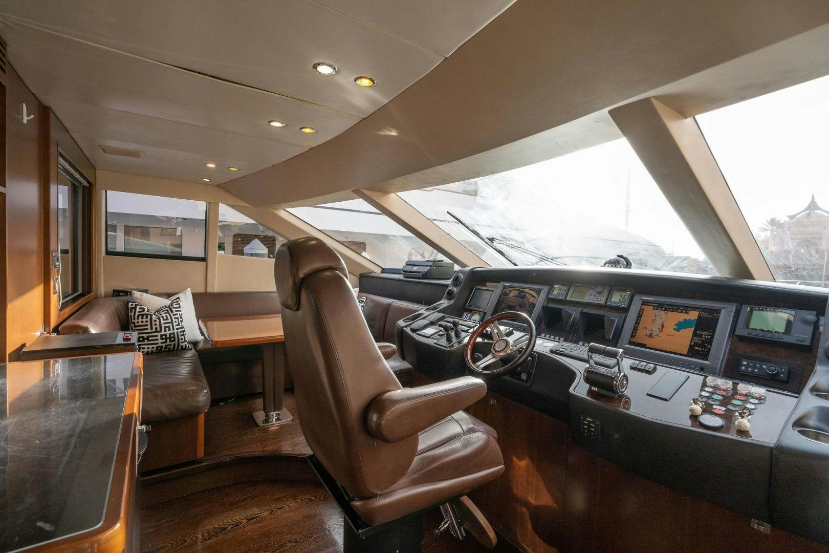 inside of a car aboard 21 SEA SANDS Yacht for Sale
