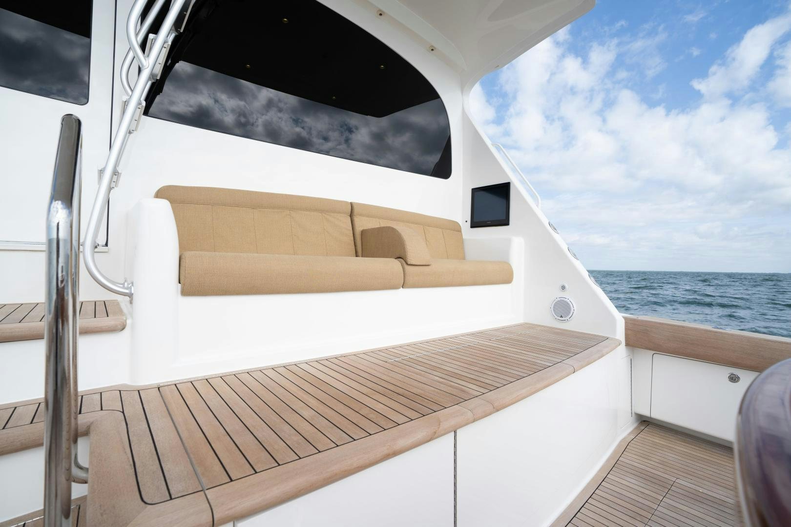 a boat on the water aboard MER SEA SAKES Yacht for Sale