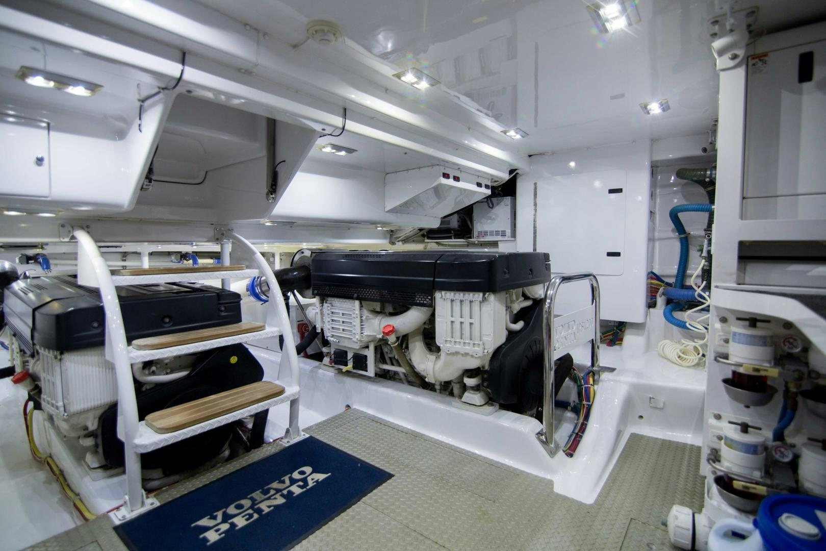 a room with machines and a blue box aboard PREDATOR Yacht for Sale