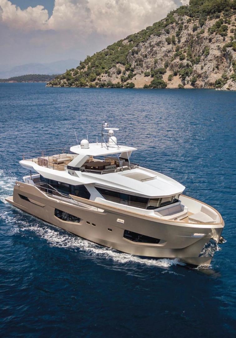 a boat on the water aboard 26XP HULL 24 Yacht for Sale