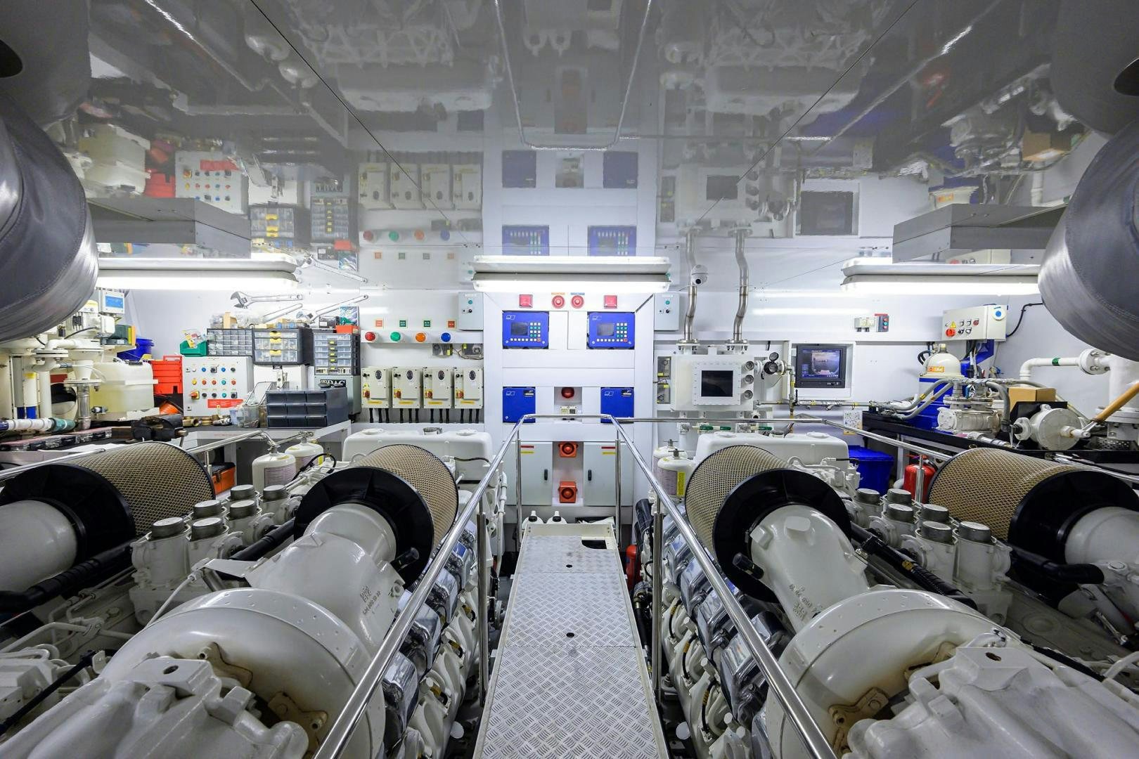a room with several machines aboard SULLIVAN'S ISLAND Yacht for Sale