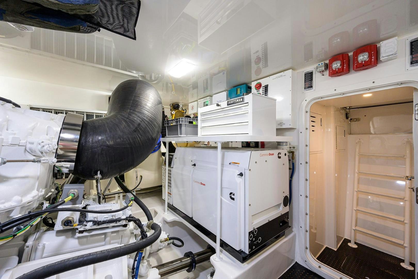 a room with medical equipment aboard QUICK RAISE Yacht for Sale